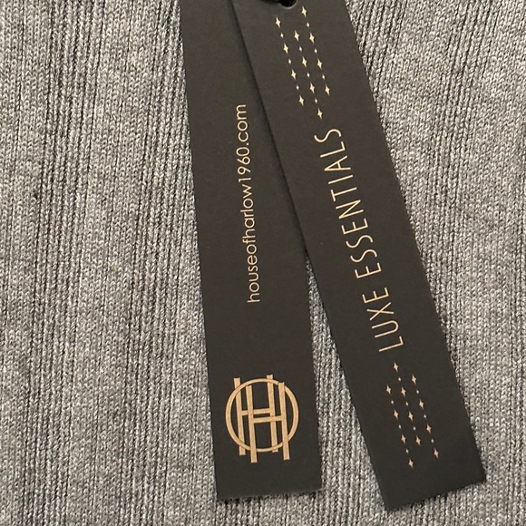 House of Harlow Mock Turtleneck - New - Picture 6 of 7